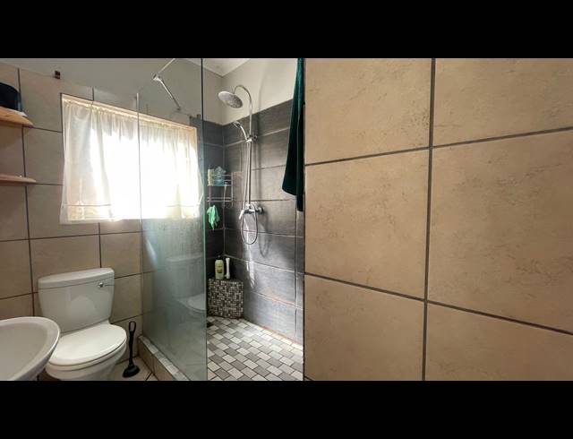 2 BEDROOM APARTMENT TO LET IN NELSPRUIT EXT 4